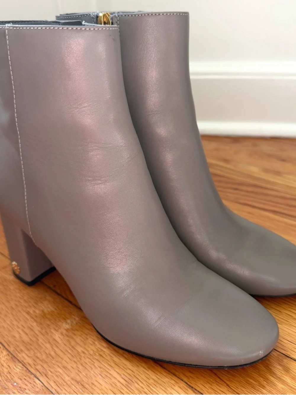 Tory Burch Brooke 7mm Heron Gray Calf Leather Block Heel Ankle Boots Women's 6.5